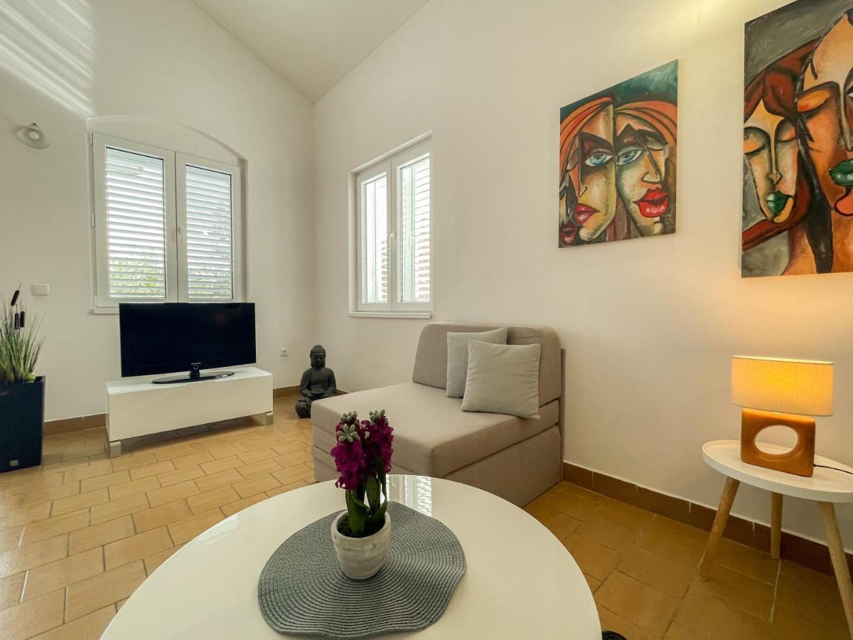 Spacious Apartment Amaros 코츌라 외부 사진