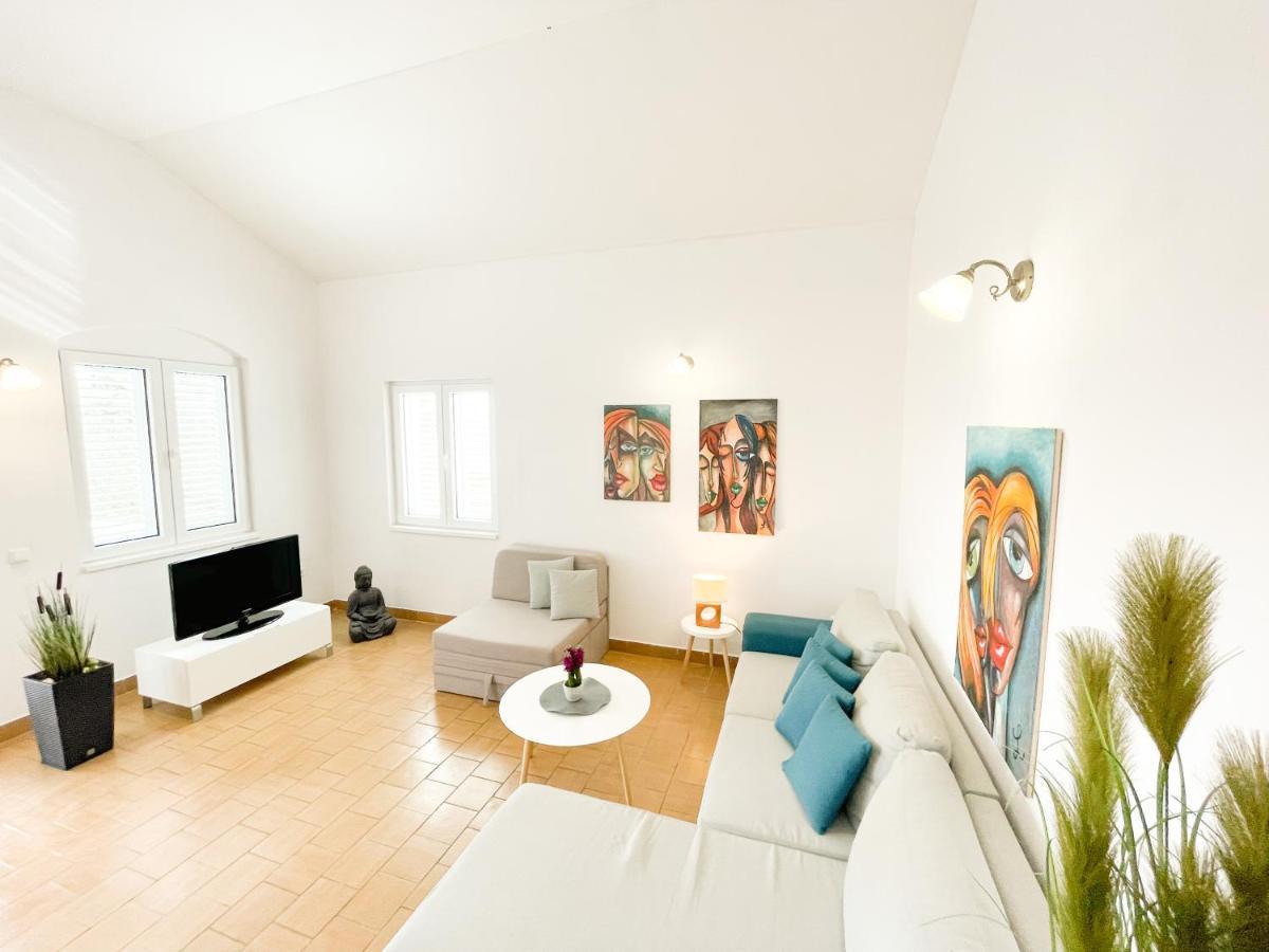 Spacious Apartment Amaros 코츌라 외부 사진