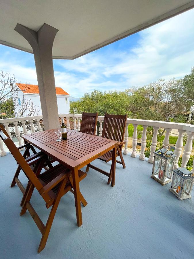 Spacious Apartment Amaros 코츌라 외부 사진